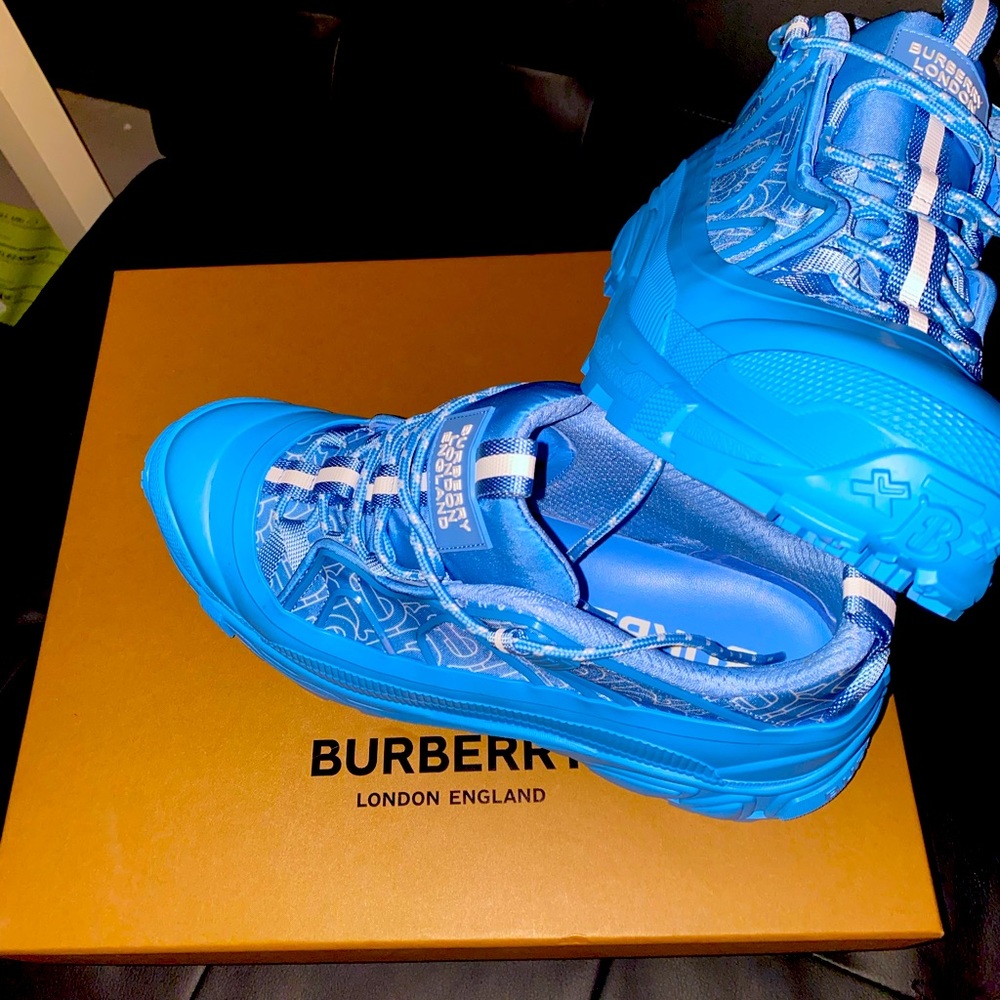 Burberry London Arthur monogram print shoes